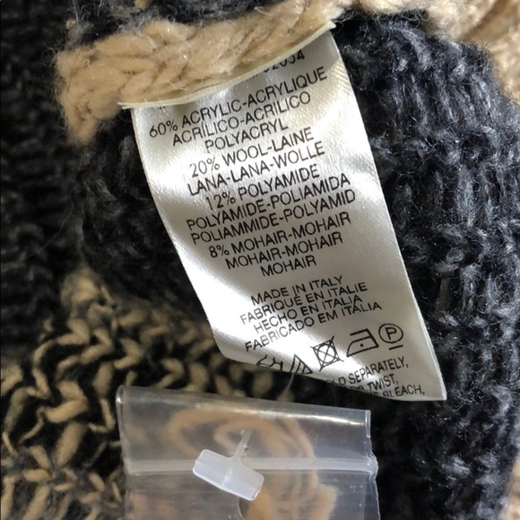 Sleeping On Snow leopard sweater size M - Picture 6 of 9